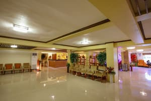 thumbnail: Lobby sitting area