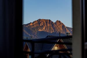 thumbnail: Mountain view