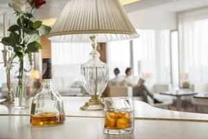 thumbnail: Lobby lounge
