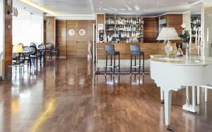 thumbnail: Lounge