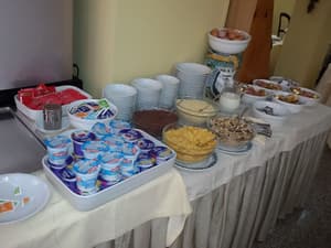 thumbnail: Breakfast area
