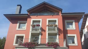 thumbnail: Front of property