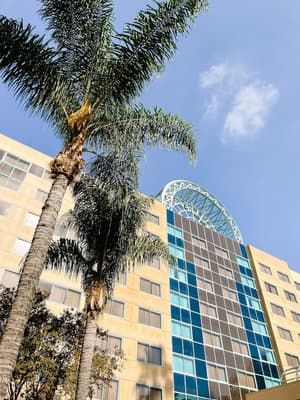 thumbnail: Exterior