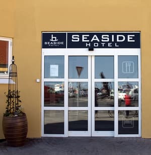 thumbnail: Exterior