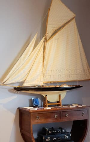 thumbnail: Interior
