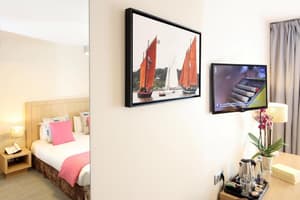 thumbnail: Room