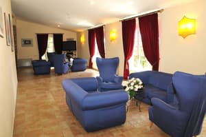 thumbnail: Lobby sitting area