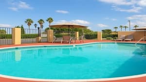 thumbnail: Pool