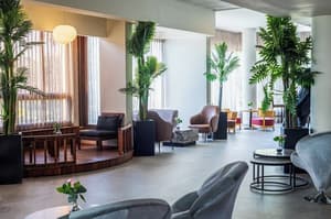 thumbnail: Reception