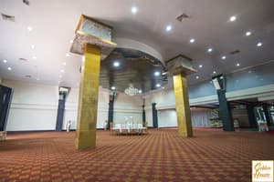 thumbnail: Banquet hall