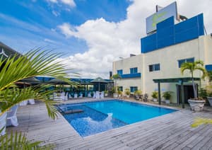 thumbnail: Outdoor pool