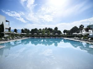 thumbnail: Pool
