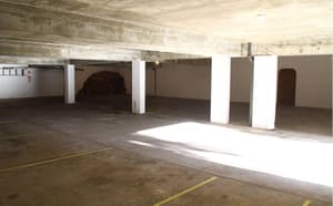 thumbnail: Parking