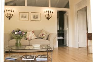 thumbnail: Living area