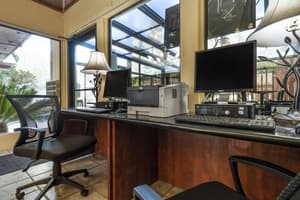 thumbnail: Business center
