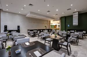 thumbnail: Restaurant