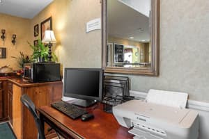 thumbnail: Business center