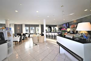 thumbnail: Reception