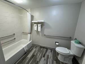 thumbnail: Bathroom