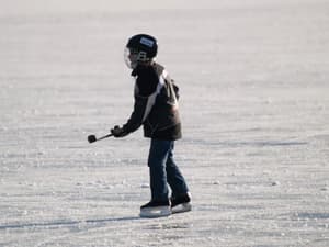 thumbnail: Ice skating