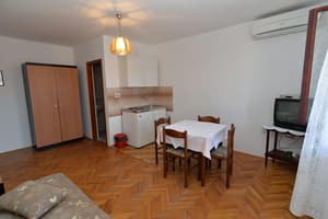 thumbnail: Private kitchenette
