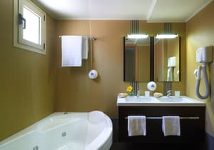 thumbnail: Indoor spa tub