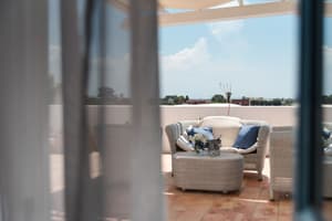 thumbnail: Balcony