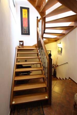 thumbnail: Staircase