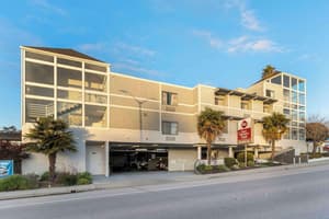 thumbnail: Exterior