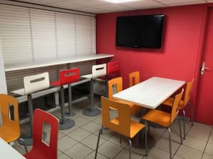 thumbnail: Restaurant