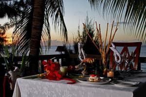 thumbnail: Outdoor dining