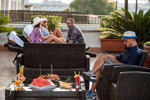 thumbnail: Terrace/patio