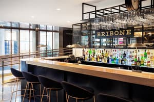 thumbnail: Bar (on property)