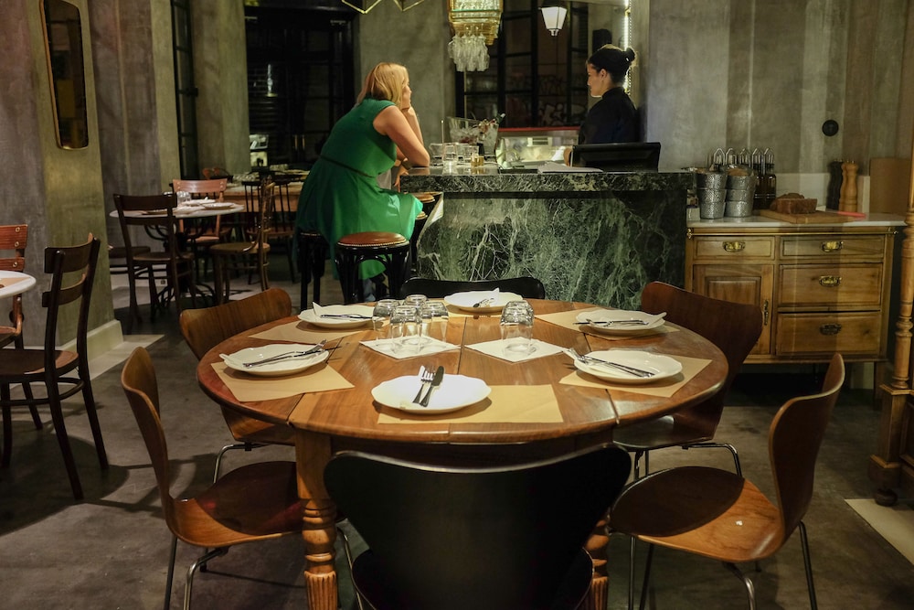 Restaurant-cafeteria