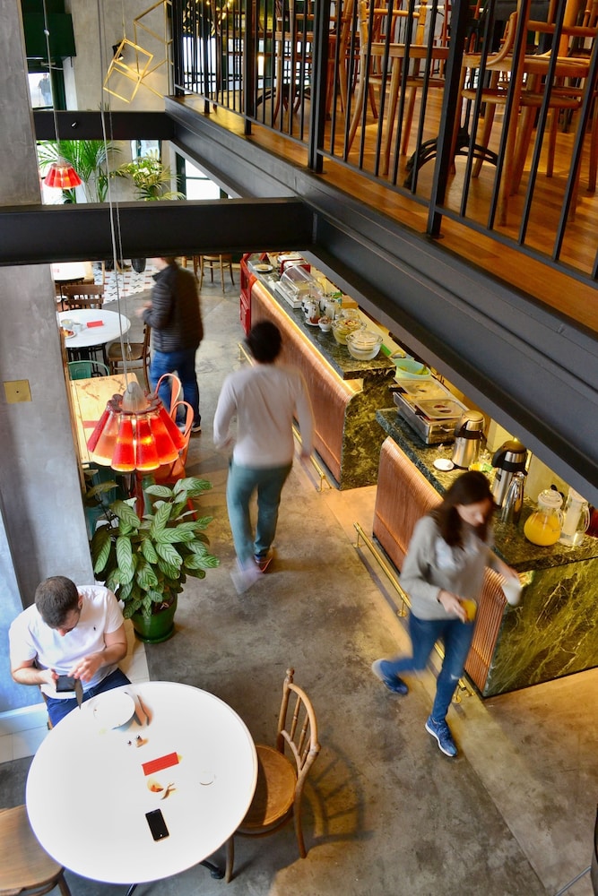 Restaurant-cafeteria