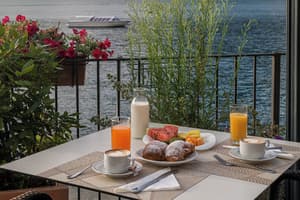 thumbnail: Breakfast buffet
