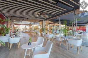 thumbnail: Bar (on property)