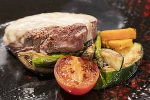 thumbnail: Restaurant