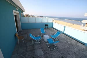 thumbnail: Terrace/patio