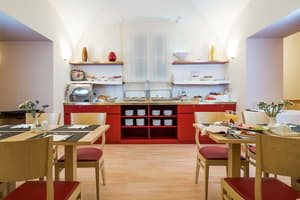 thumbnail: Breakfast area