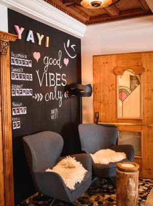 thumbnail: Interior