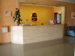thumbnail: Reception