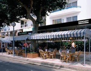 thumbnail: Restaurant