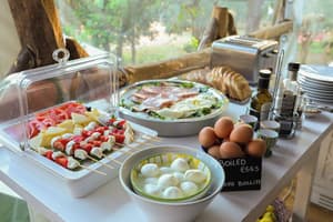 thumbnail: Breakfast buffet