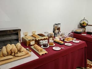 thumbnail: Breakfast buffet