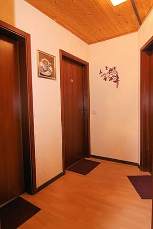 thumbnail: Interior