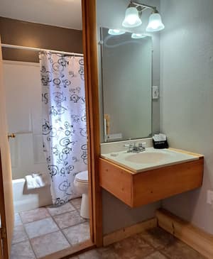 thumbnail: Bathroom