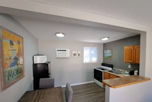 thumbnail: In-room dining