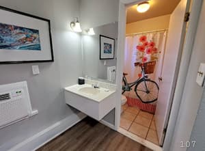 thumbnail: Bathroom