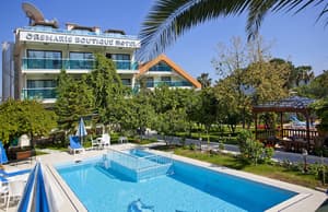 thumbnail: Outdoor pool